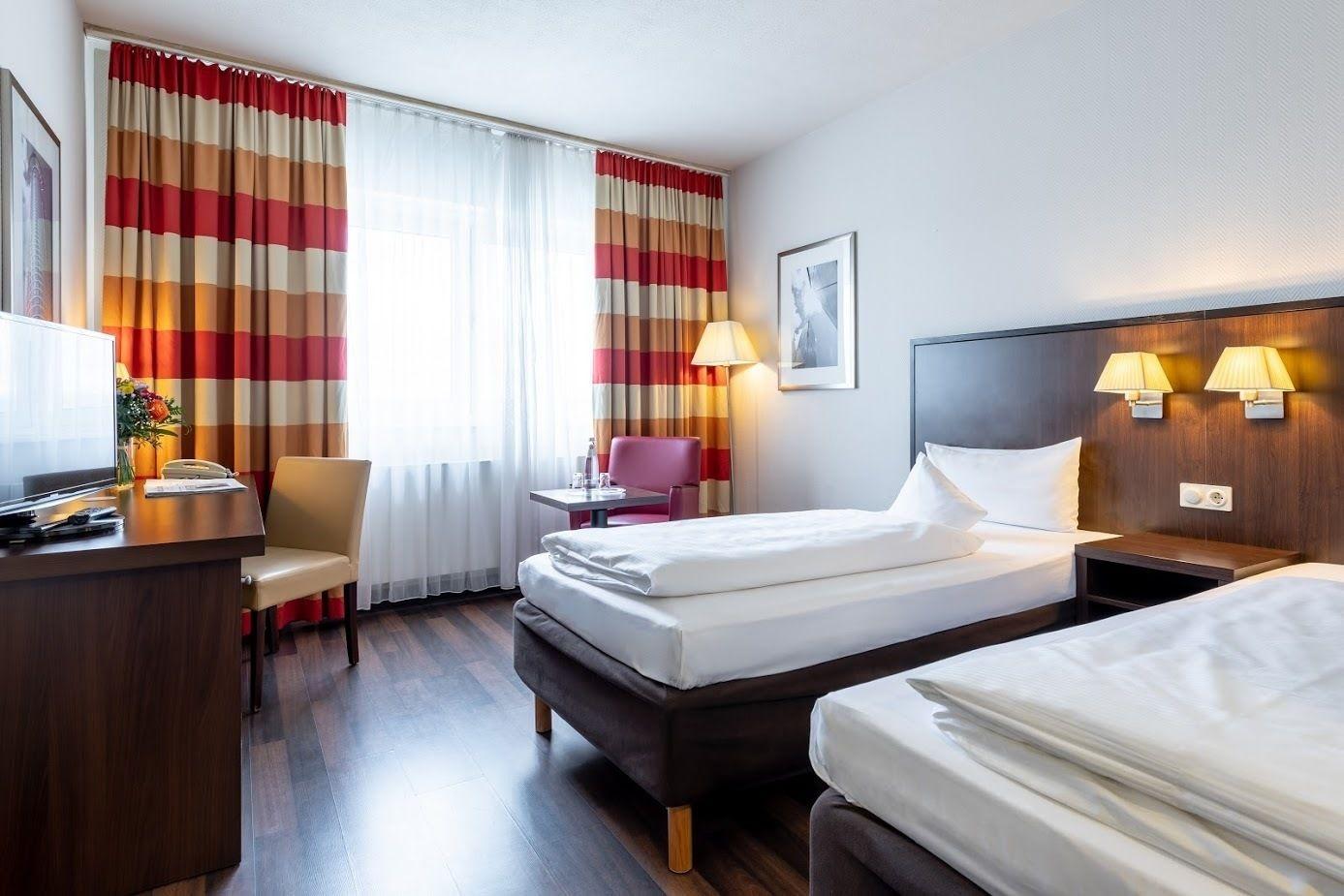 Trip Frankfurt Nordwestzentrum